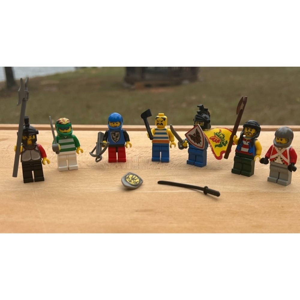 Lot of 7 LEGO Minifigures Castle Knights Sports Flag Shield Mix Vintage